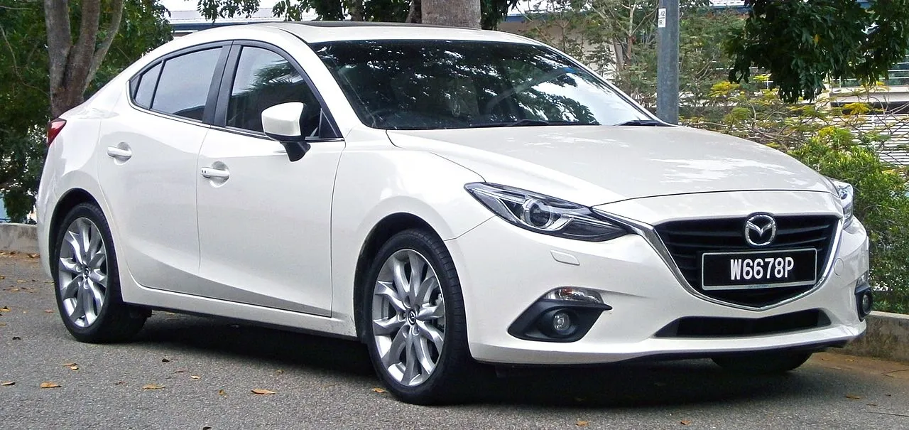 Mazda 3 thế hệ 3