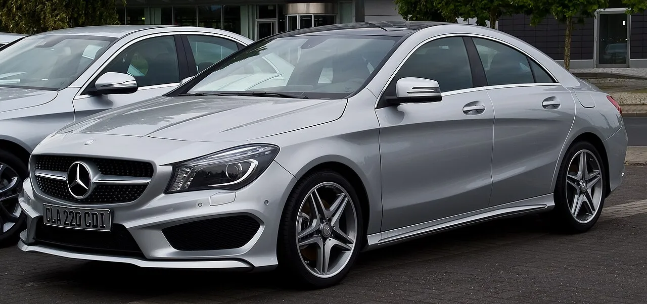 Mercedes Benz CLA thế hệ 1