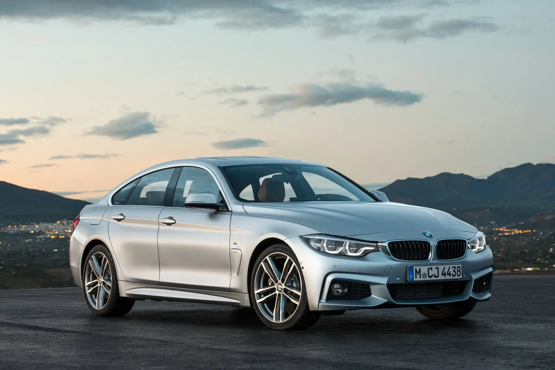 BMW 4 Series thế hệ đầu