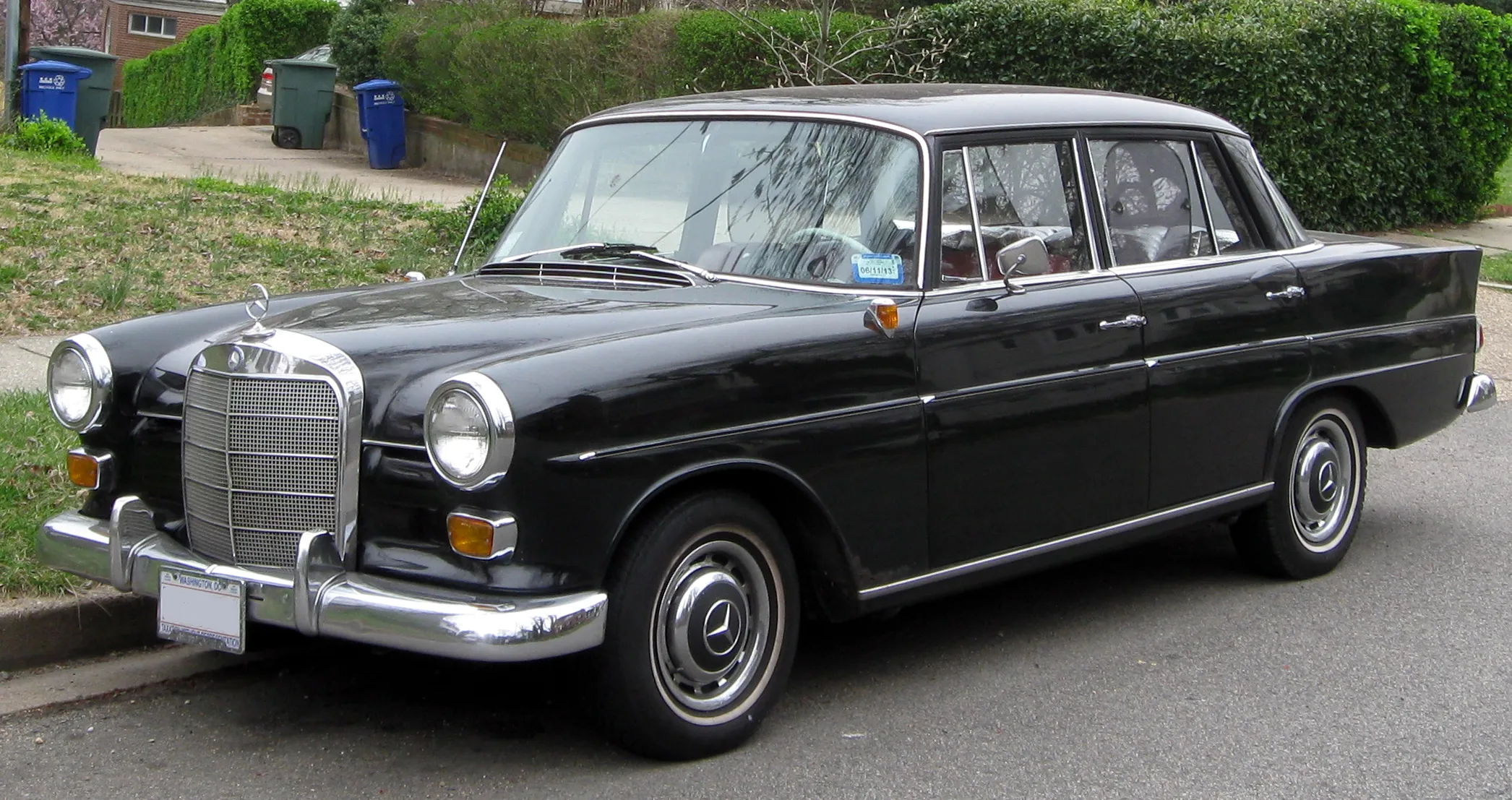 W110 "Fintail" (1961-1968)