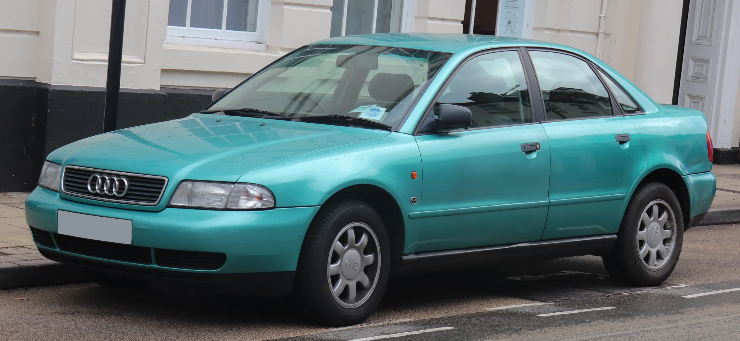 Audi A4 thế hệ 1