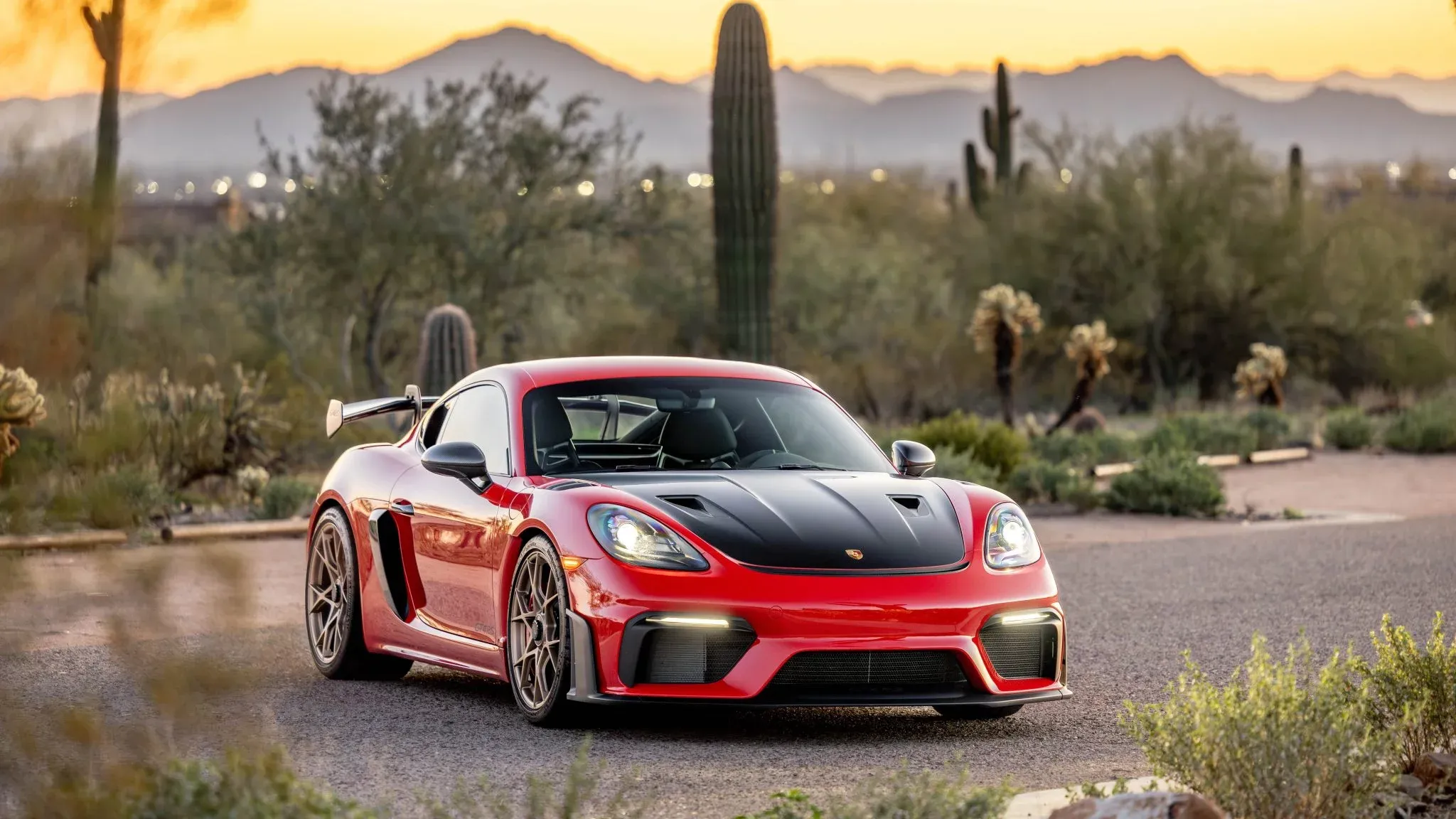 Porsche 718 GT4