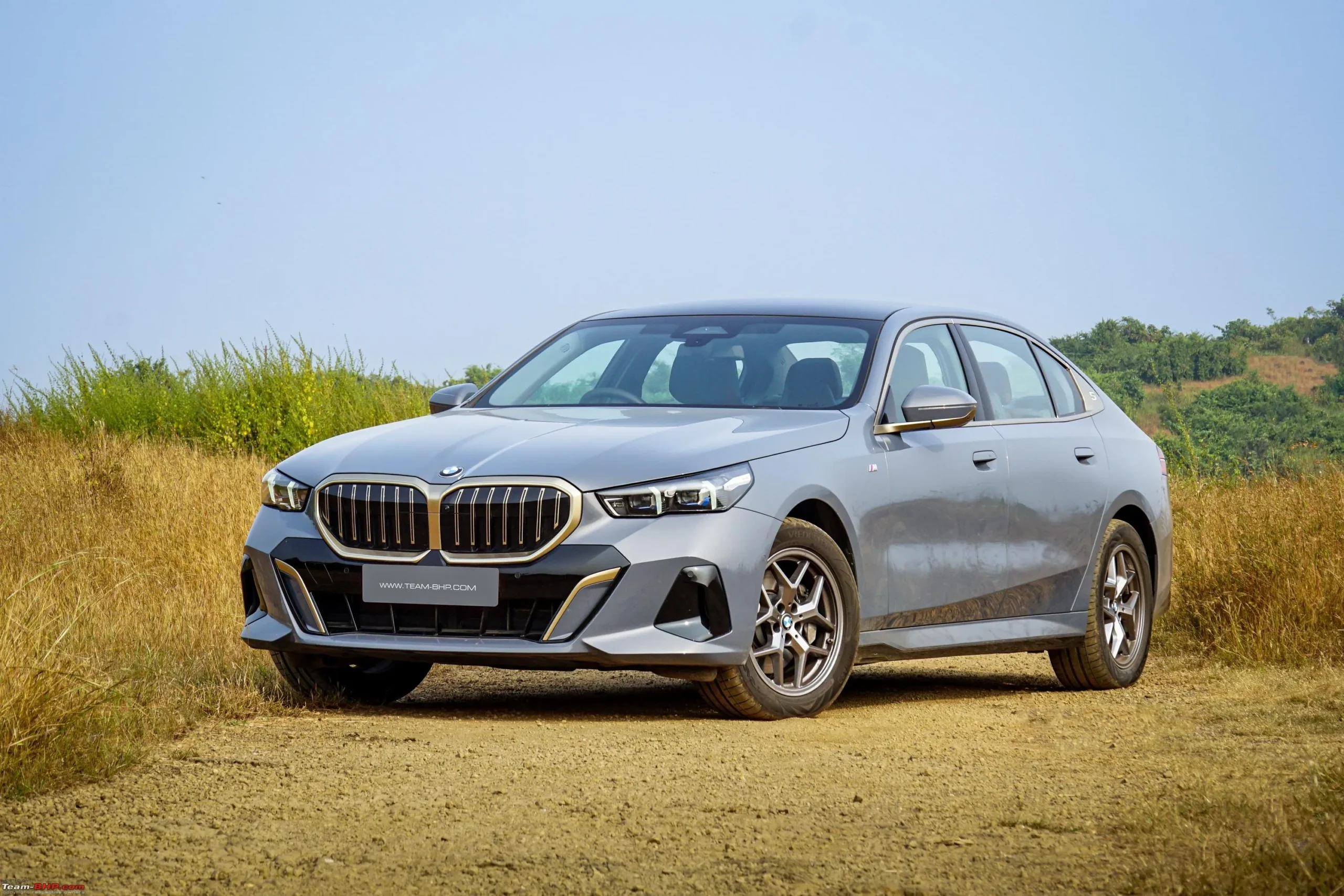 BMW 5 Series thế hệ 8