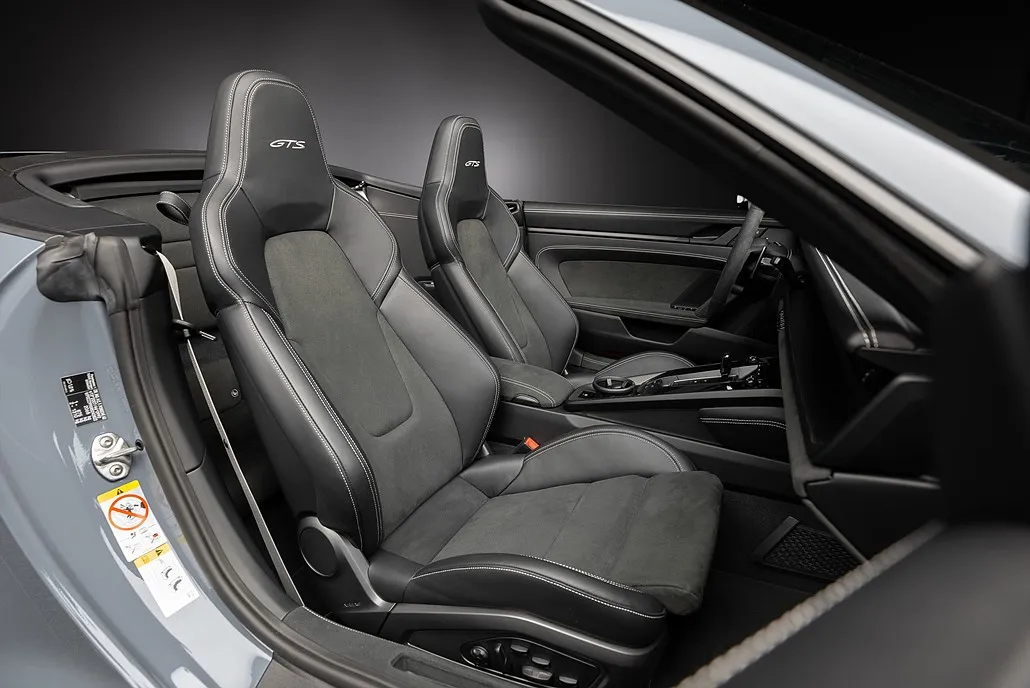 Porsche 911 thế hệ 992 nội thất