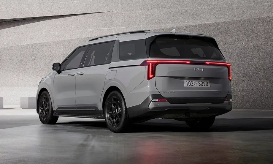 KIA Carnival thế hệ 4 cụm đèn hậu