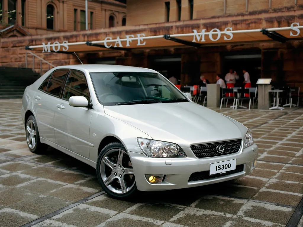 Lexus IS thế hệ 1