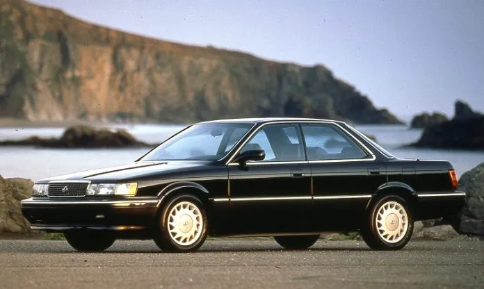 Lexus ES thế hệ 1