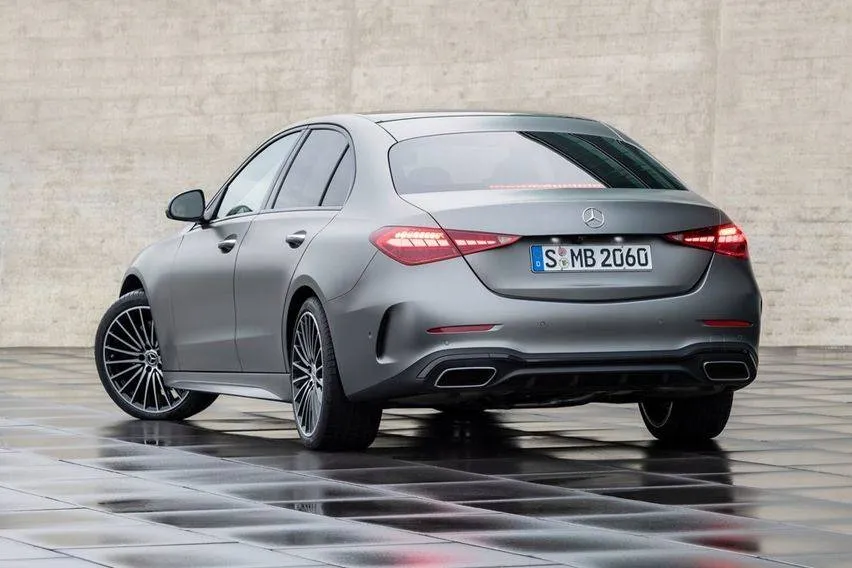 Cụm đèn hậu Mercedes Benz C-Class