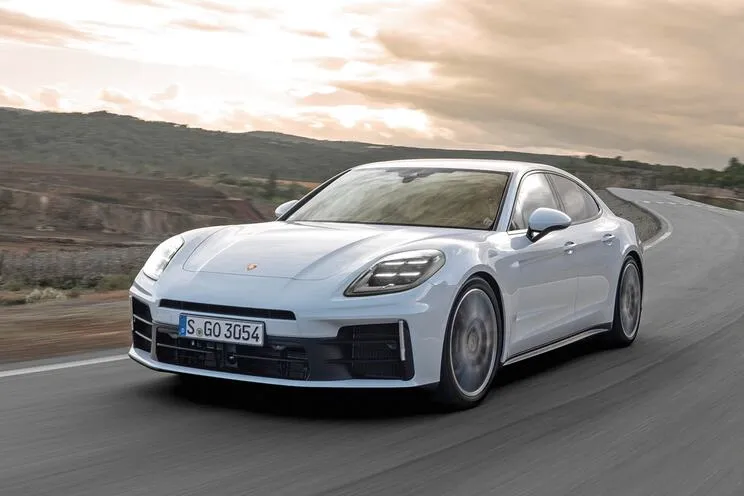 Porsche Panamera thế hệ hiện tại
