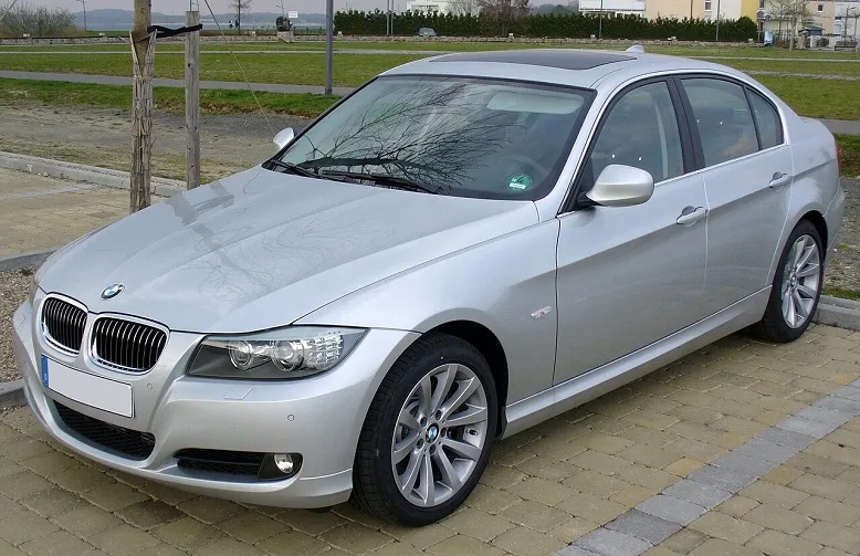 BMW 3 Series thế hệ 5