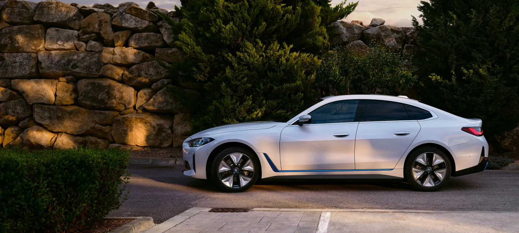 BMW I4