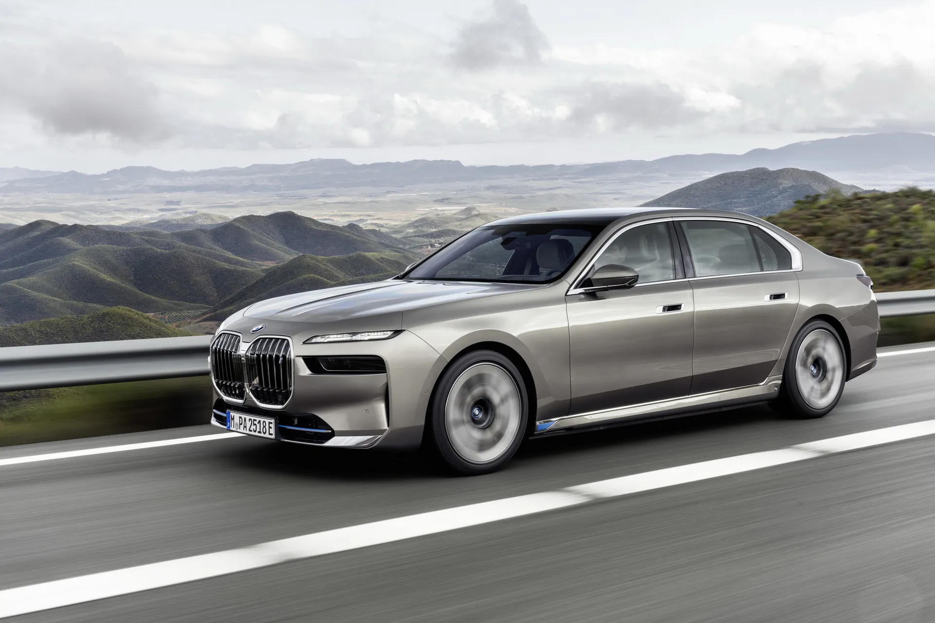 BMW 7 Series thế hệ 7