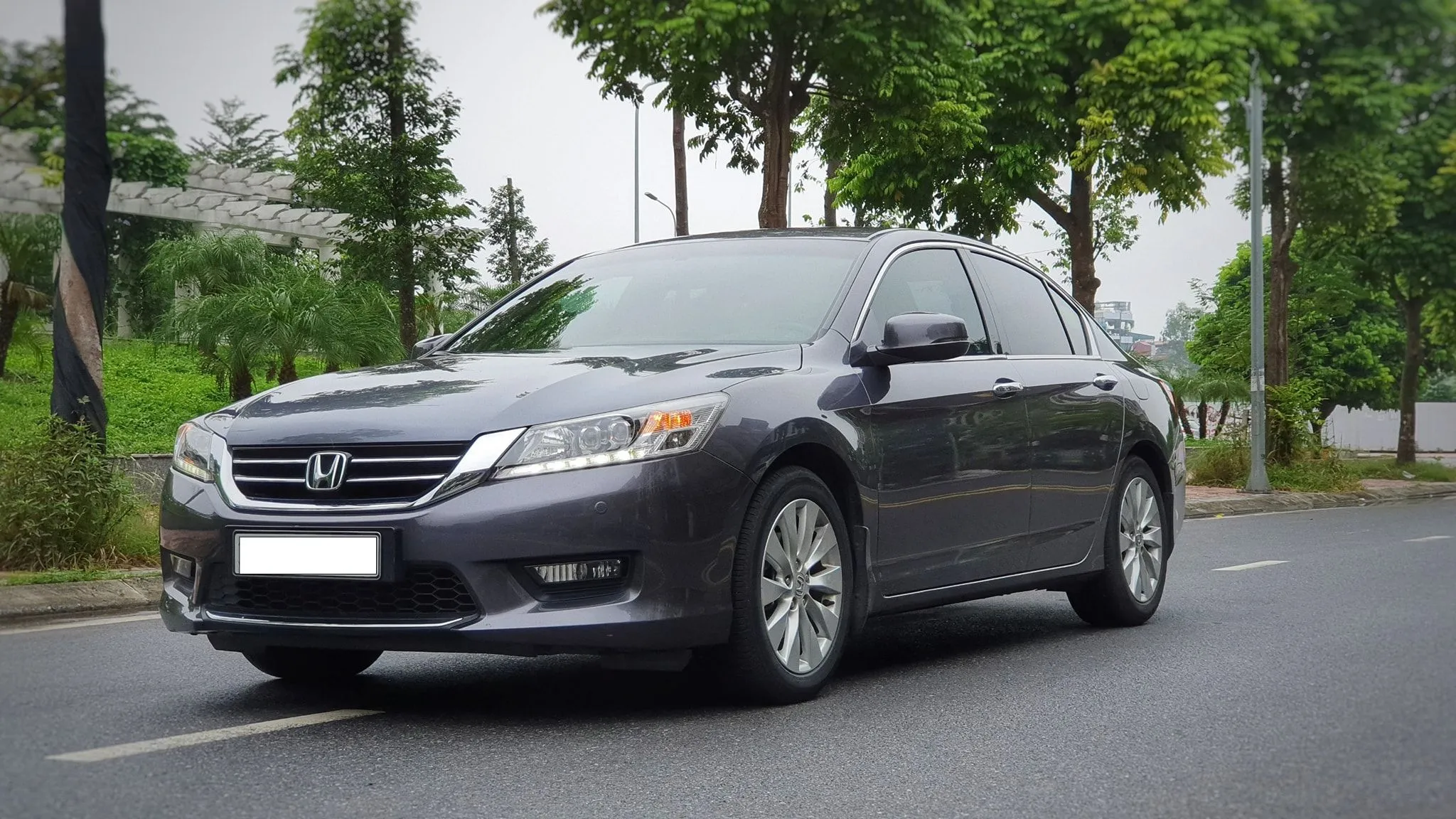 Honda Accord thế hệ 9