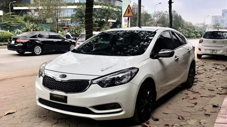 KIA K3 thế hệ 2