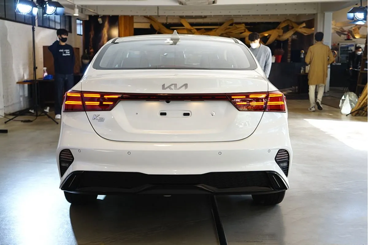 Cụm đèn hậu KIA K3
