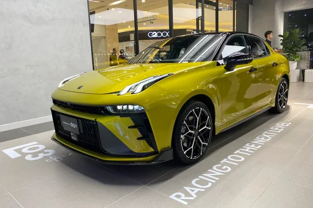 Lynk&Co 03+