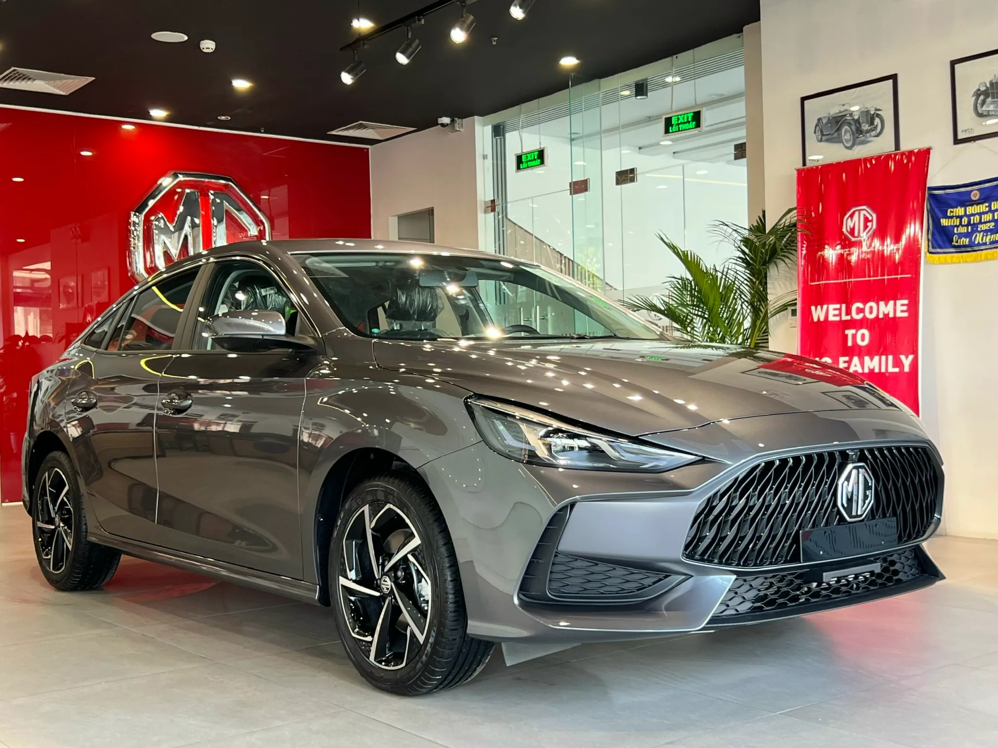 MG5 thế hệ hiện tại