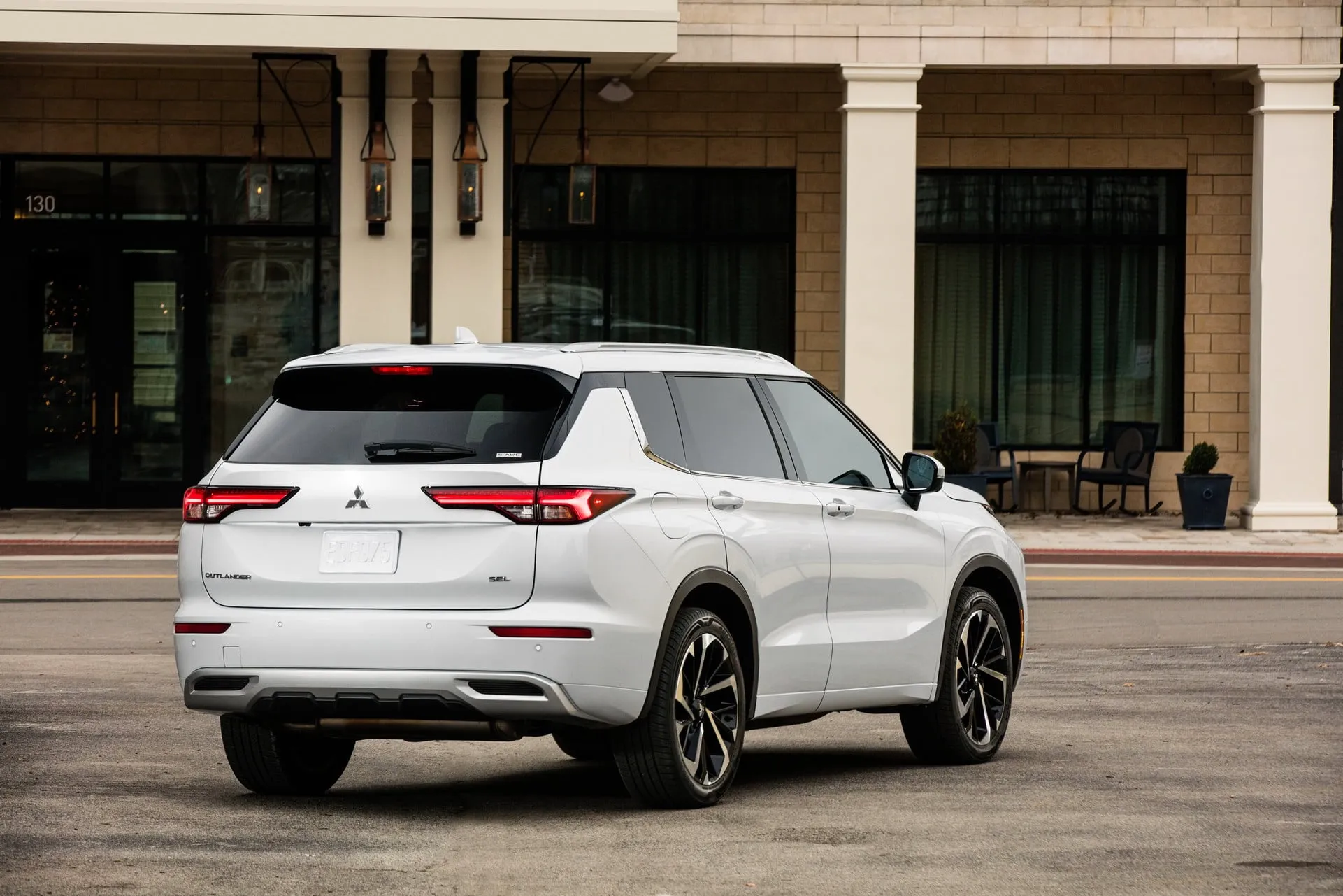 Mitsubishi Outlander thế hệ 4