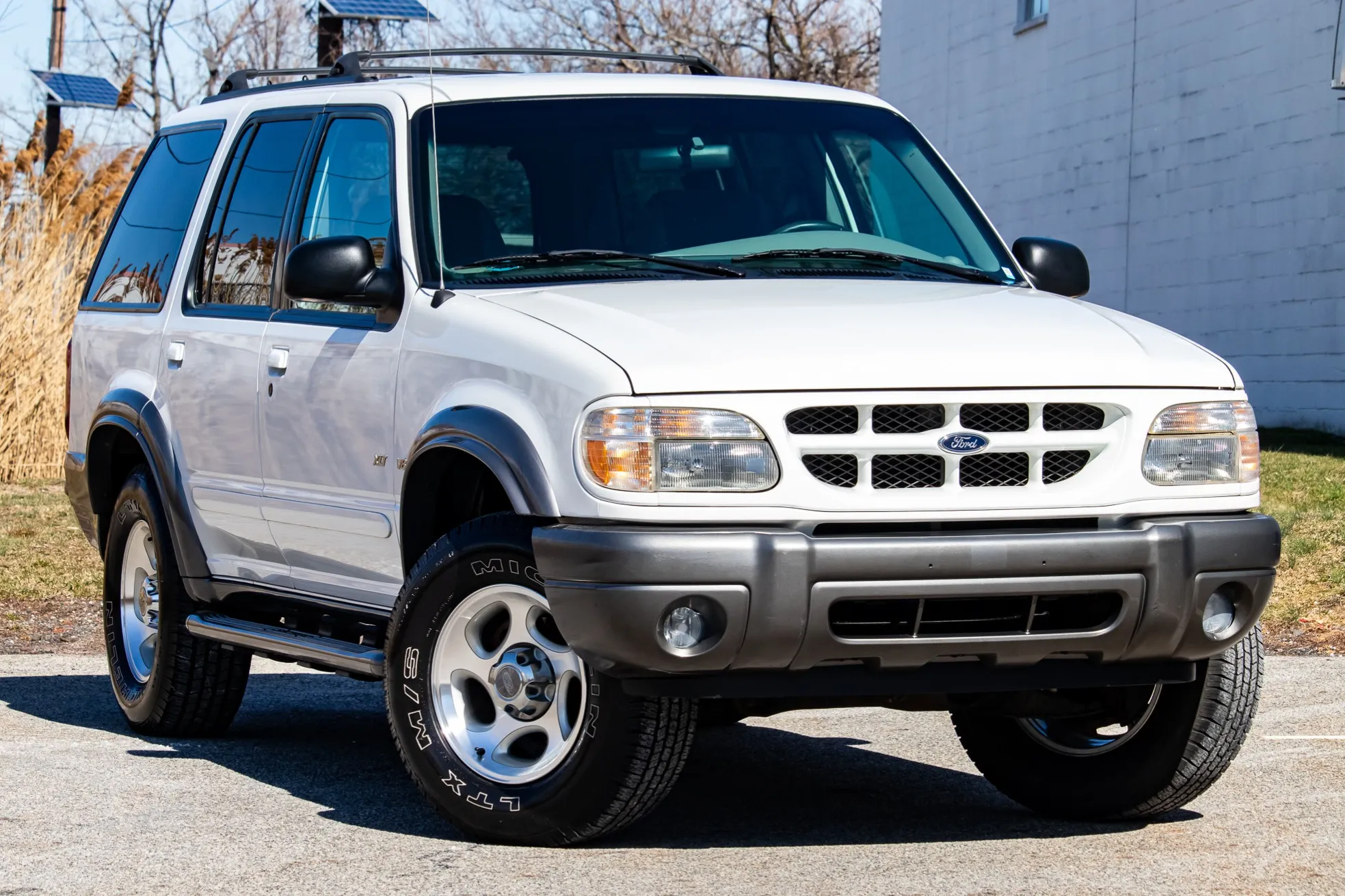 Ford Explorer thế hệ 2