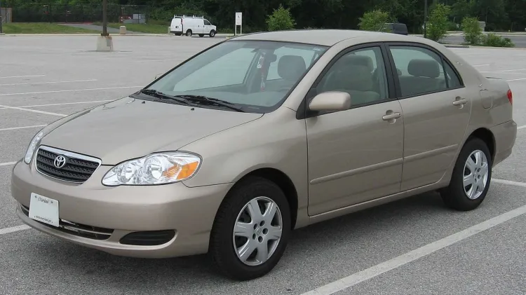 Toyota Altis thế hệ 9