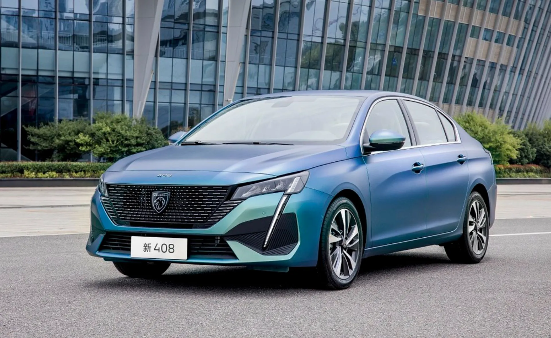 Peugeot 408 Sedan