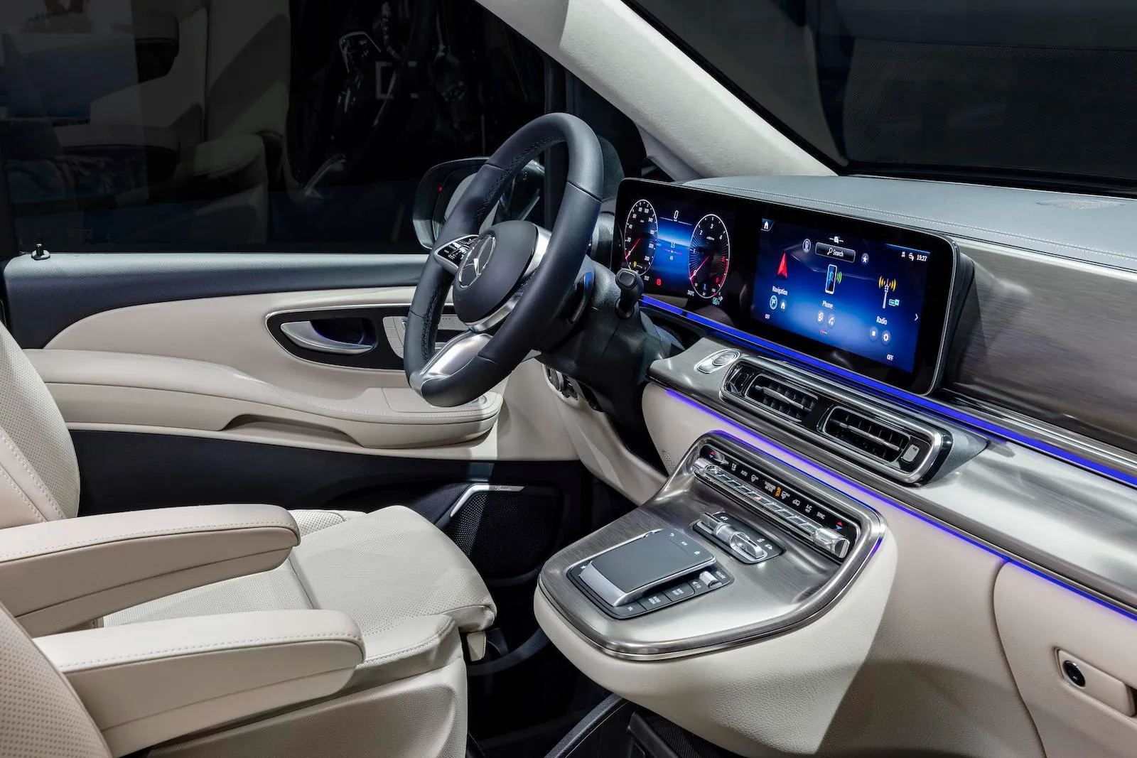 Nội thất Mercedes V-Class 2024