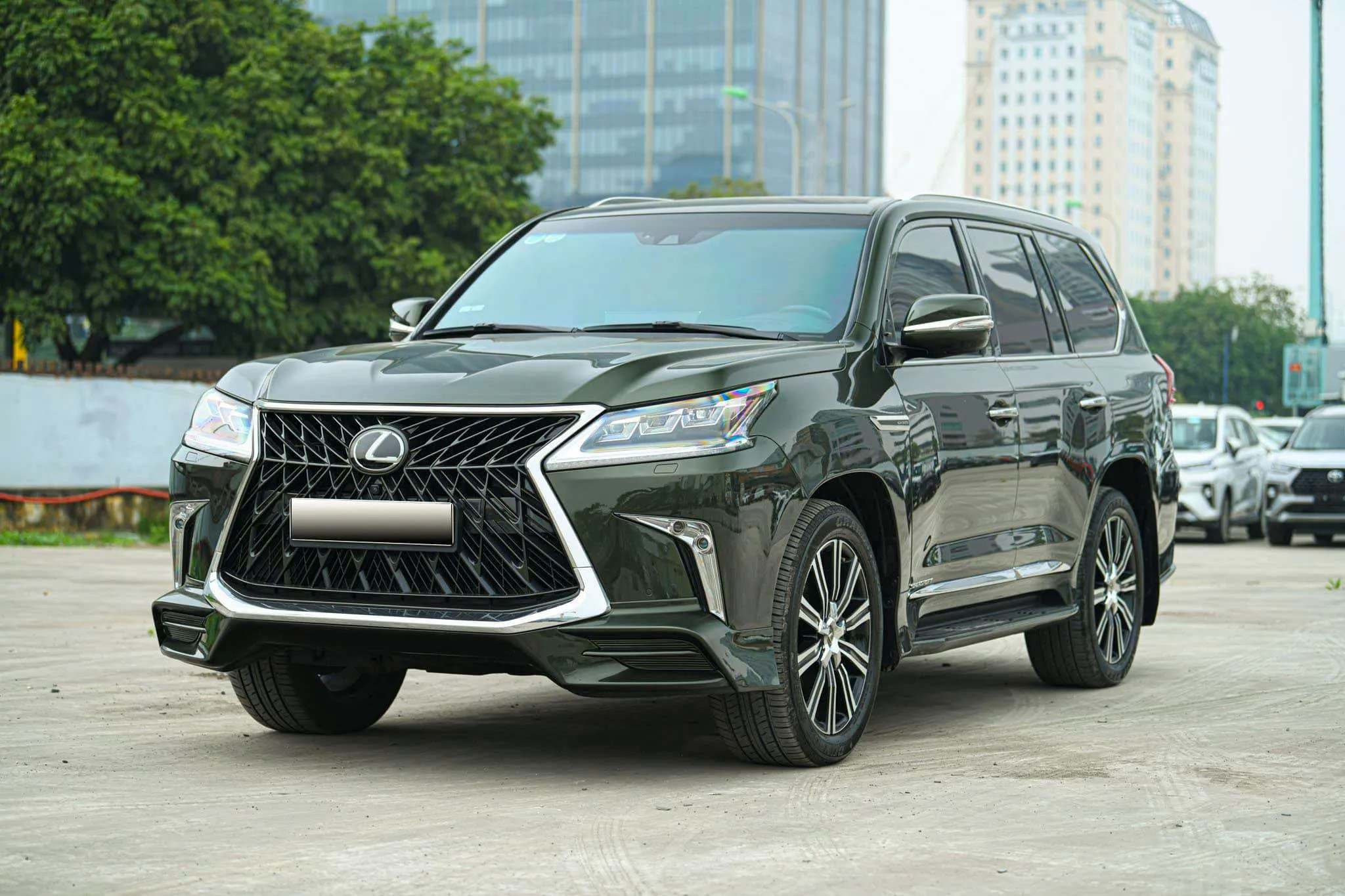 Lexus LX thế hệ 3