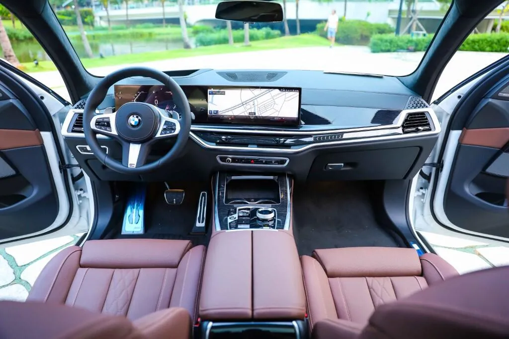 Nội thất BMW X7 2024