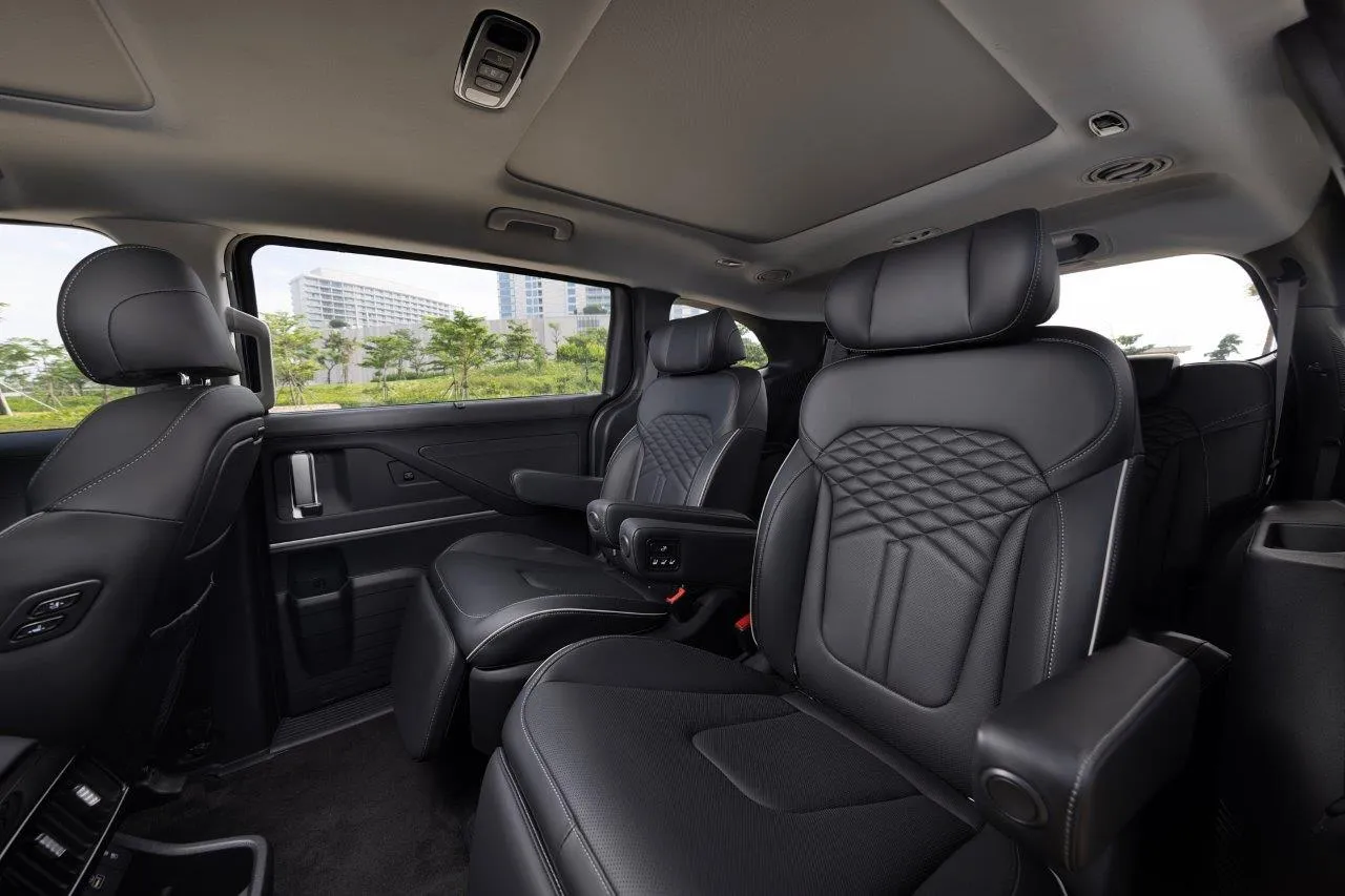 Nội thất Hyundai Custin