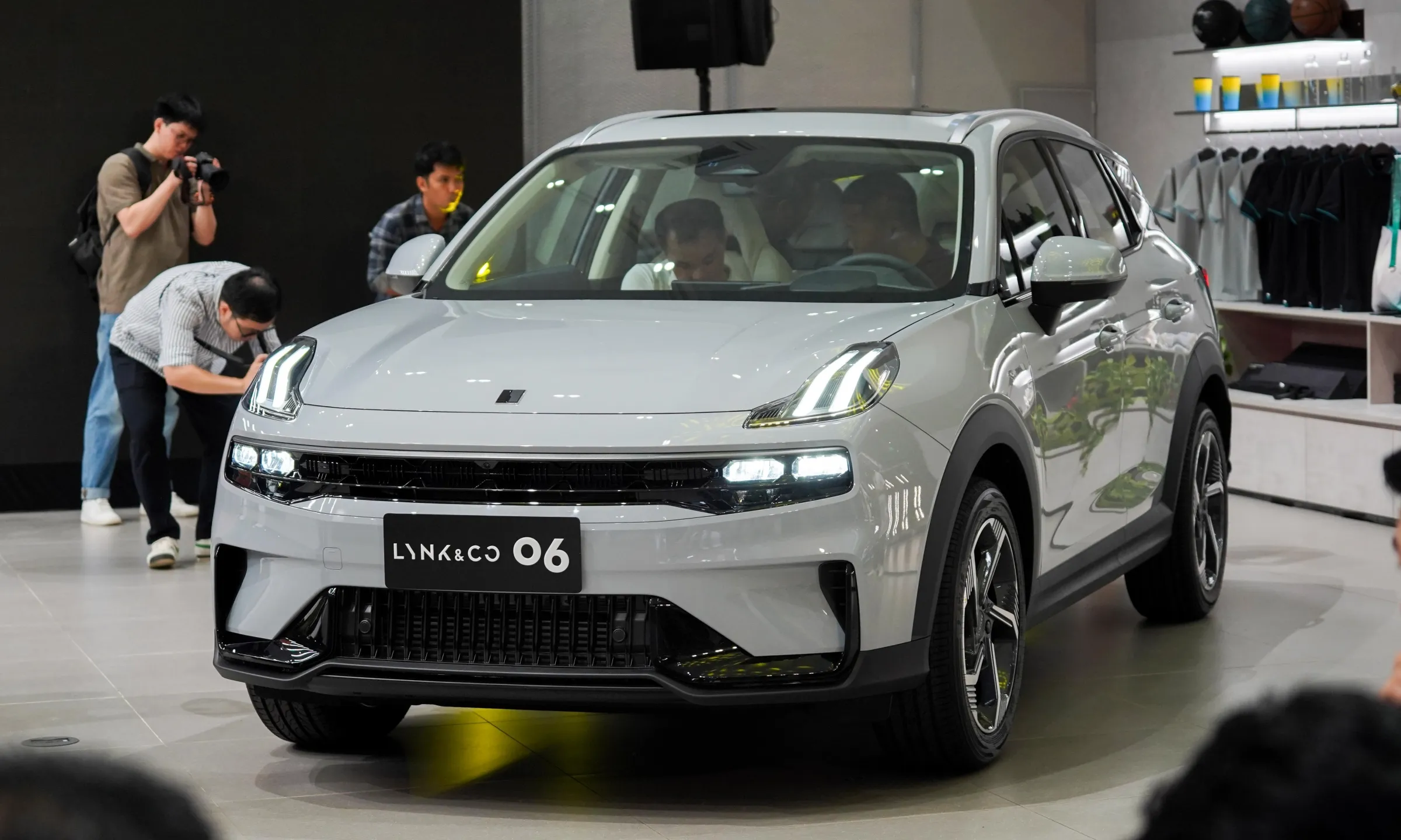 Lynk&Co 06 tại VN