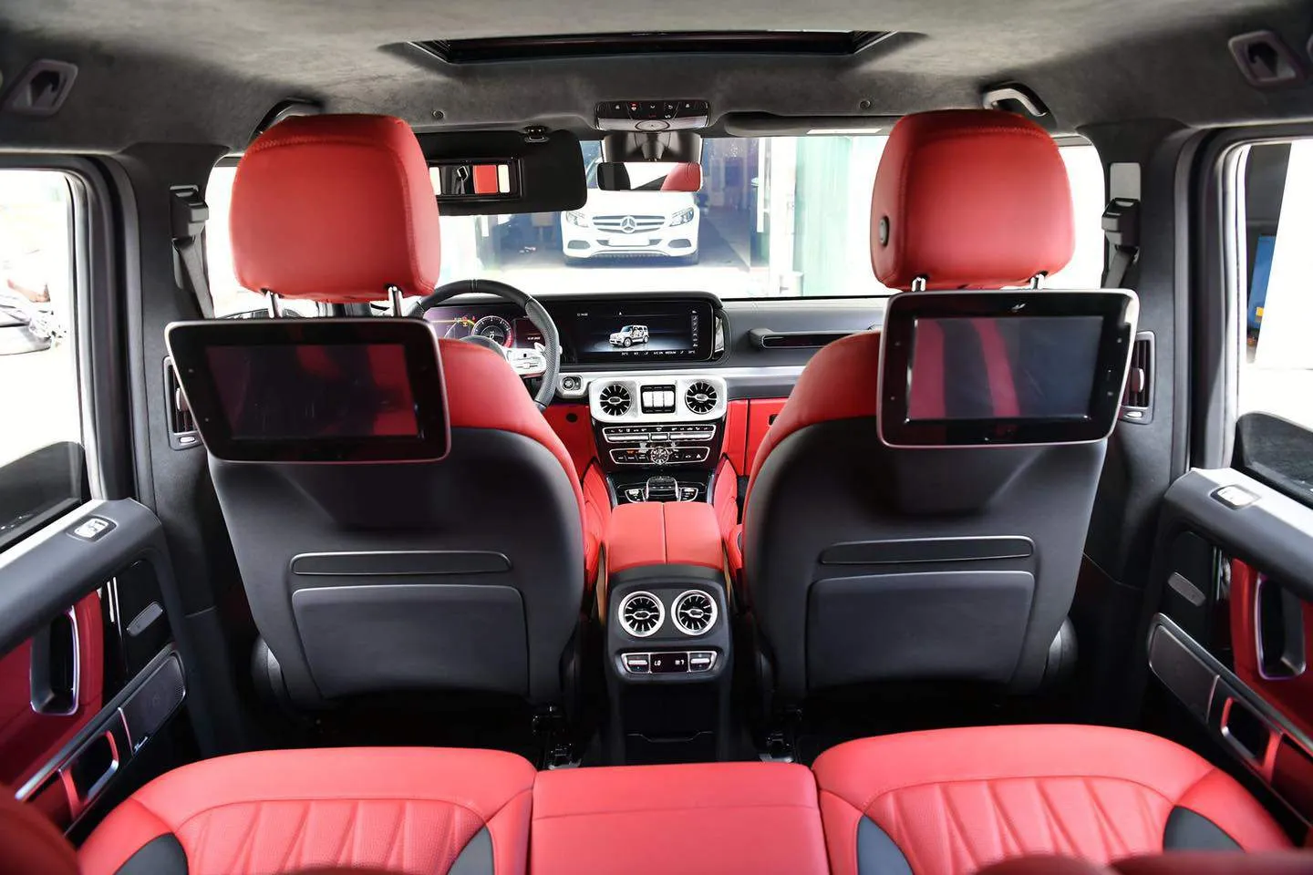 Nội thất Mercedes Benz G-Class