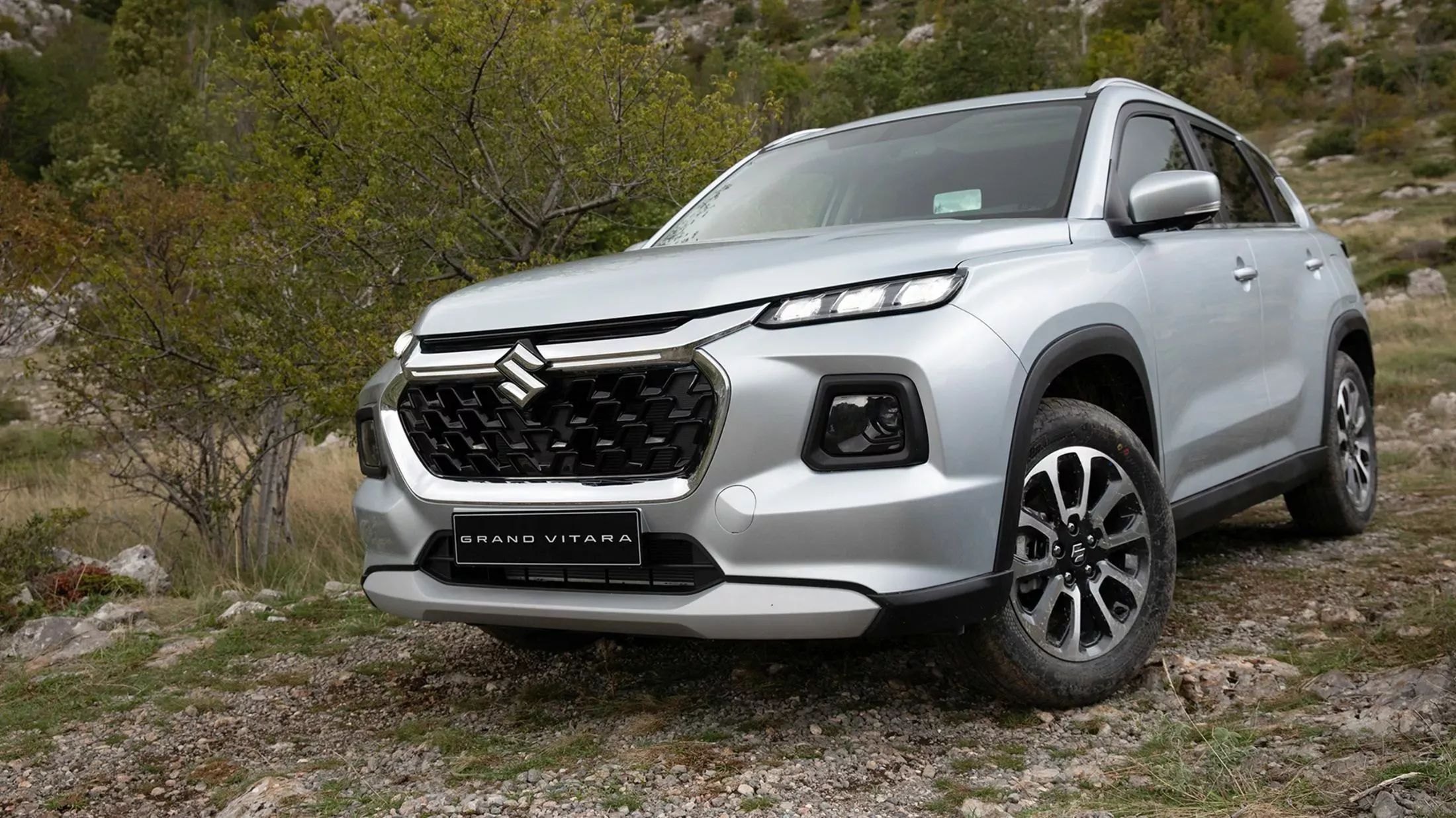 Suzuki Grand Vitara thế hệ 4