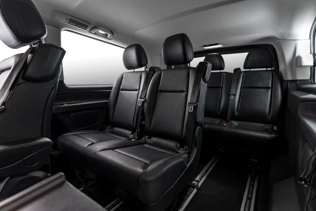 Nội thất Mercedes Vito tourer