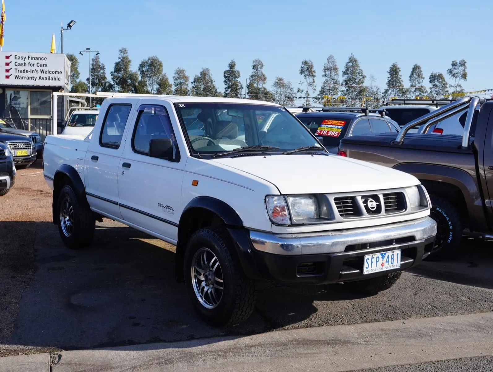 Nissan Navara thế hệ 1