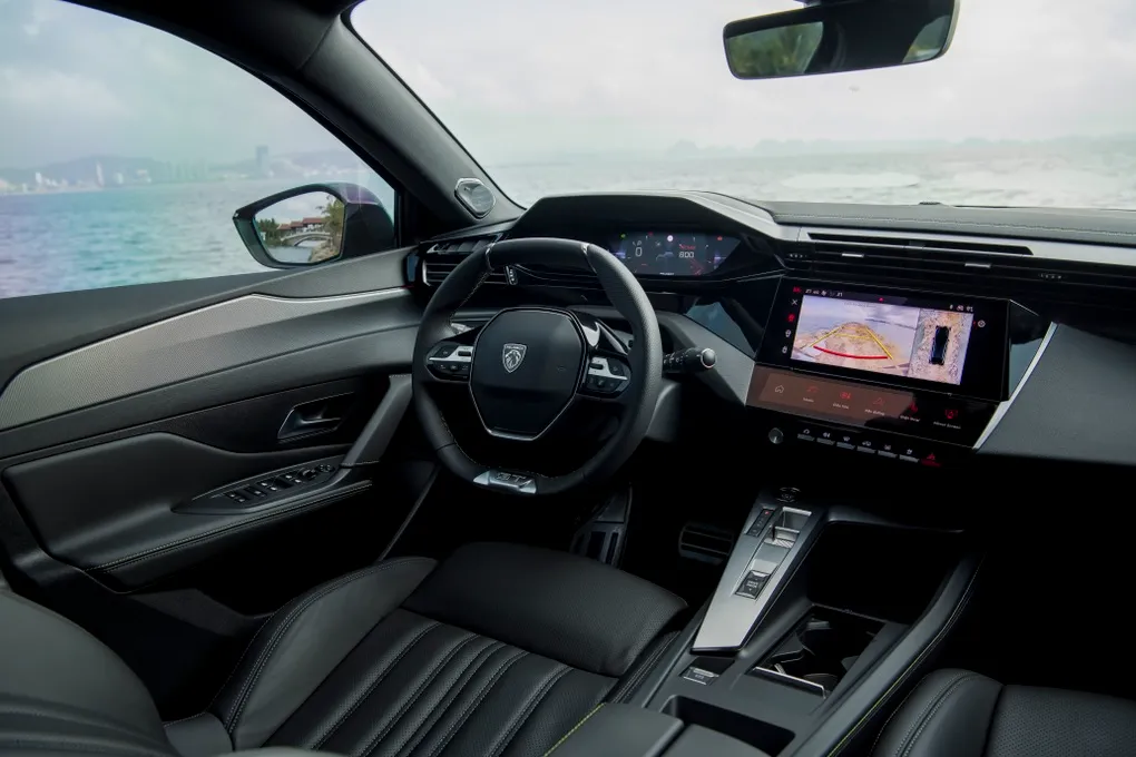 Nội thất Peugeot 408 SUV