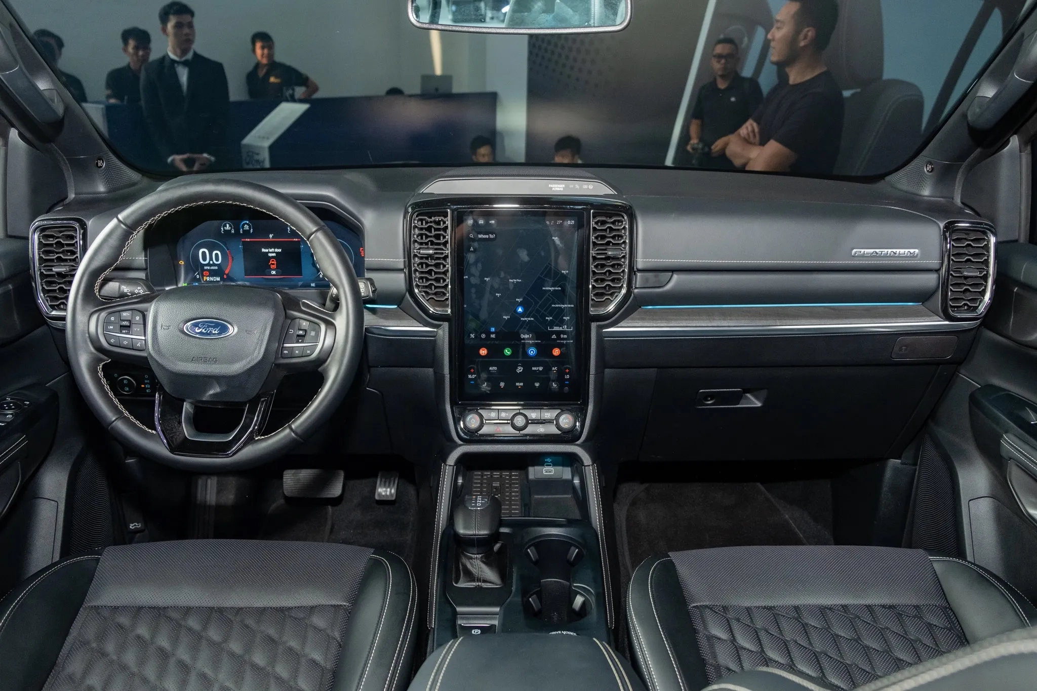 Nội thất Ford Everest