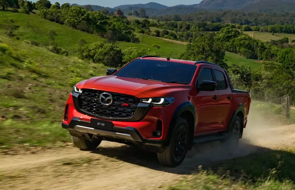 Mazda BT-50 2025
