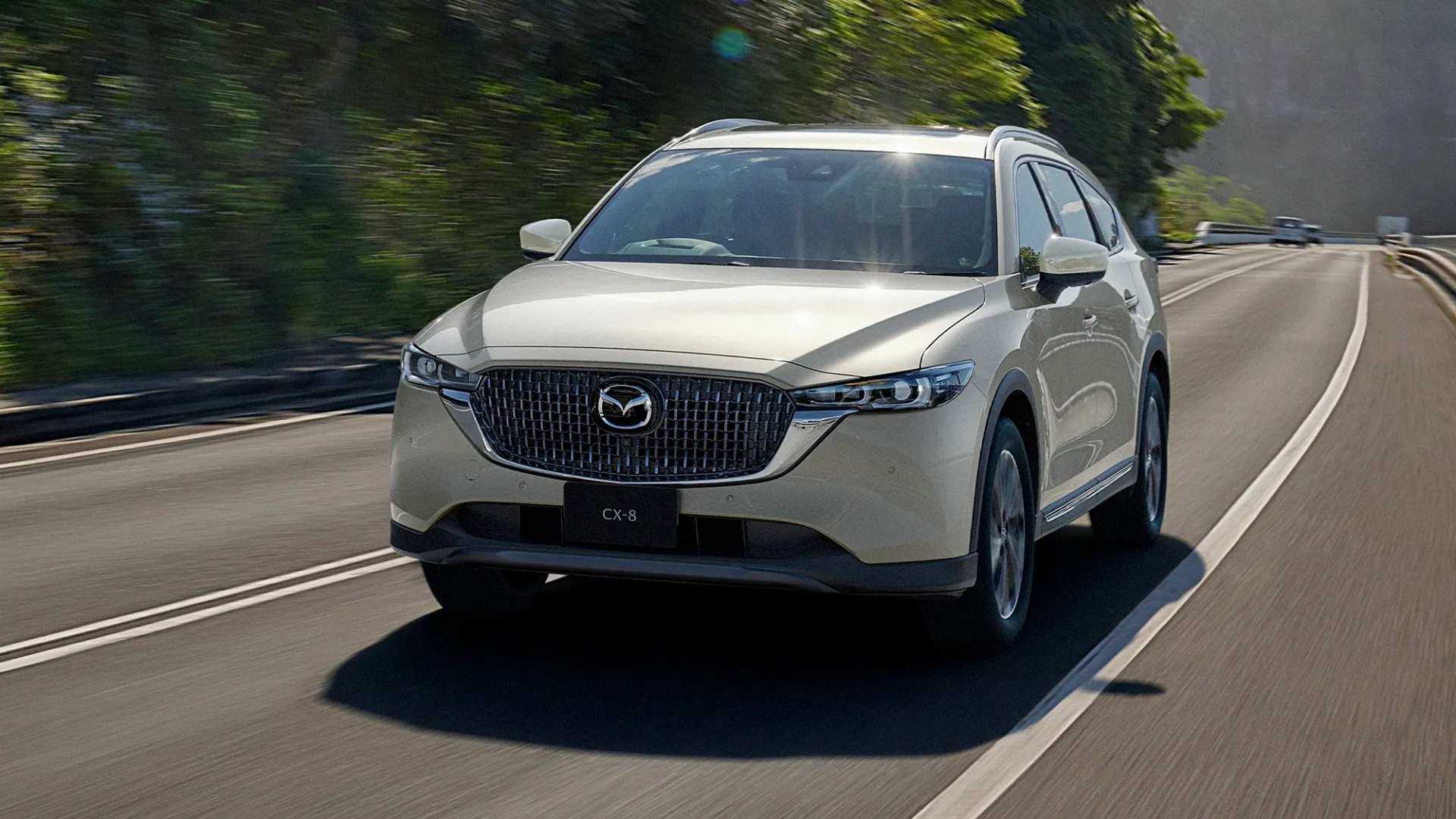 Mazda CX-8 facelift 2024