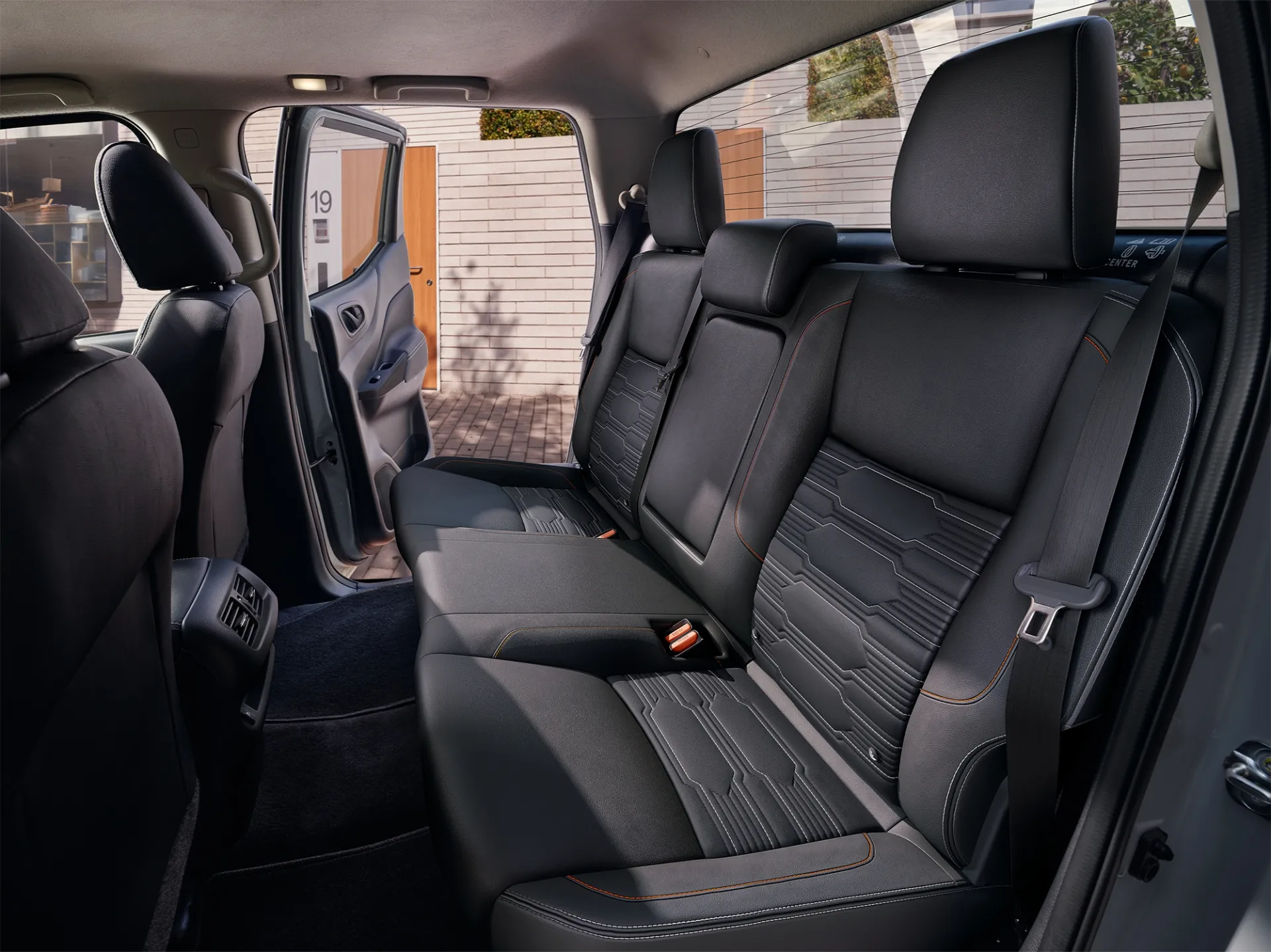 Nội thất Nissan Navara tại VN