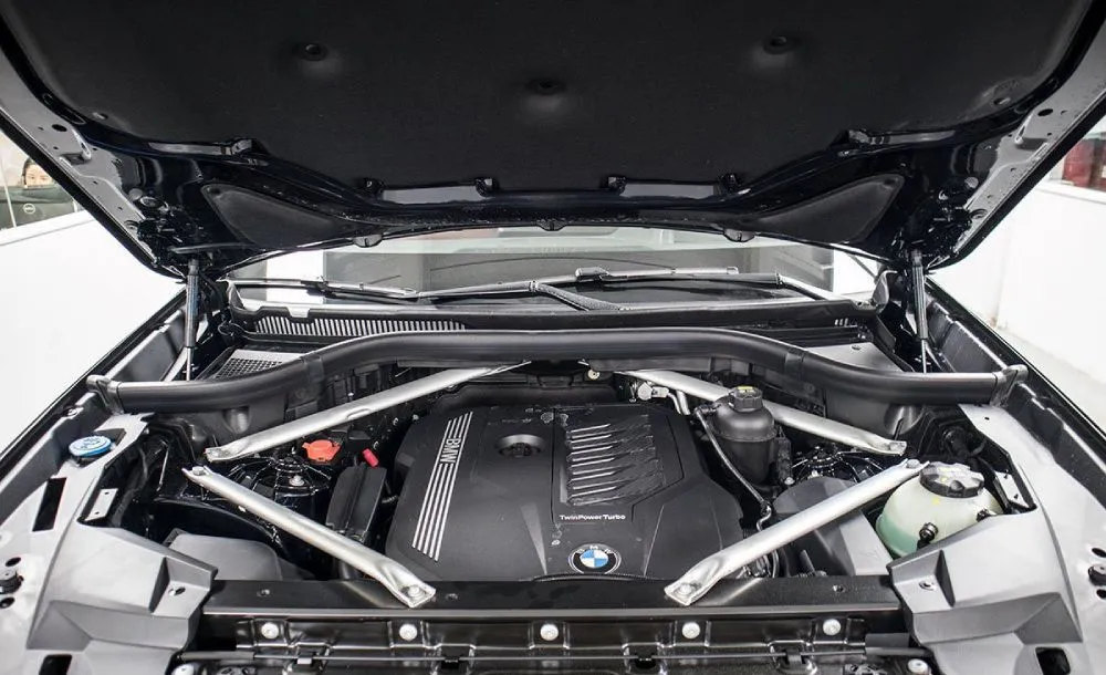 Động cơ BMW X6