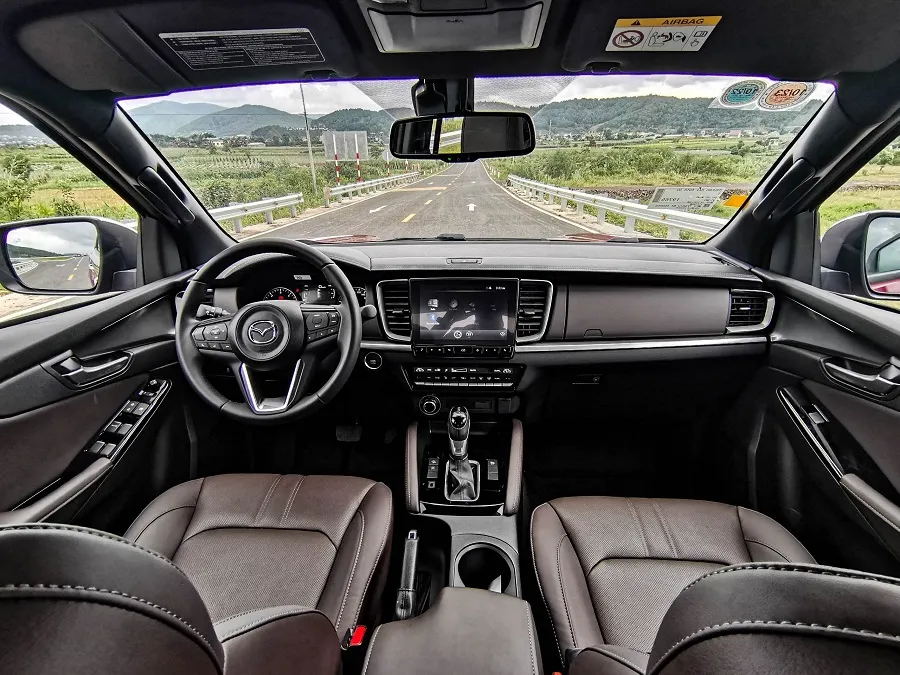 Nộ thất Mazda BT-50 2025