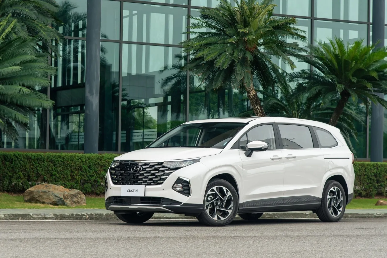 Hyundai Custin tại VN