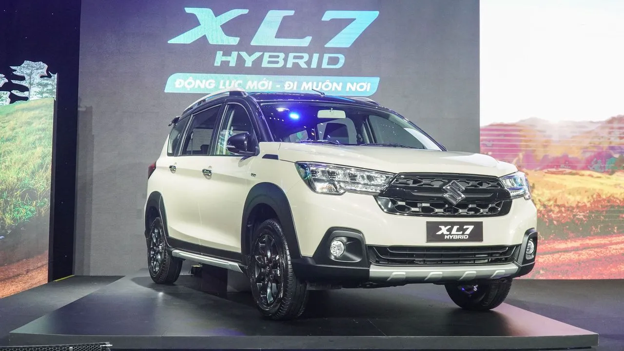 Suzuki XL7 Hybrid