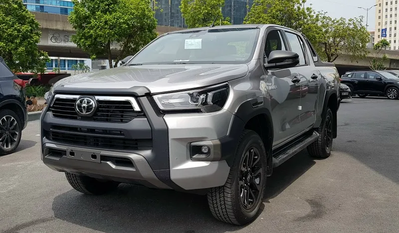 Toyota Hilux thế hệ 8 (2024)