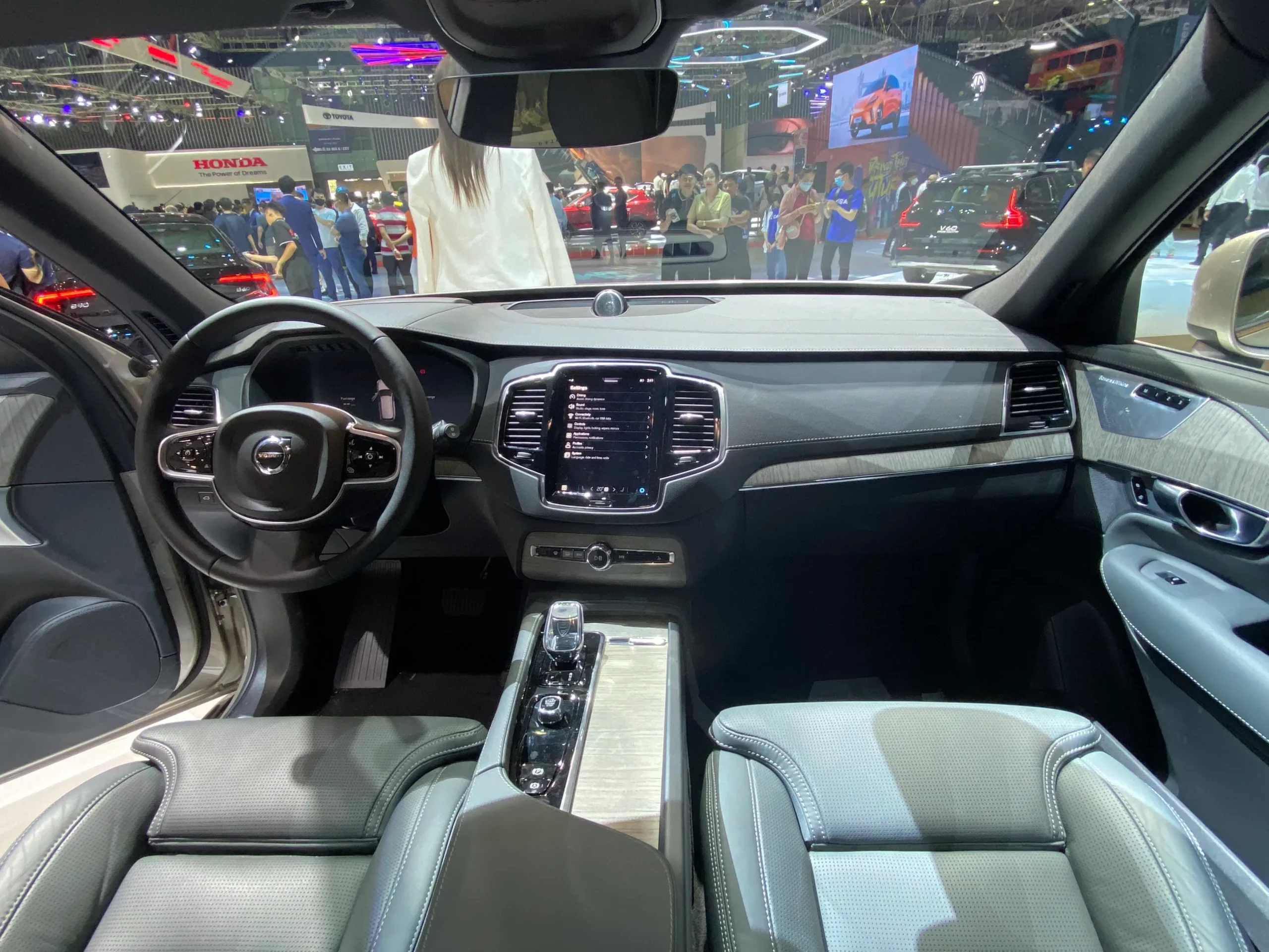 nội thất Volvo XC90 2024