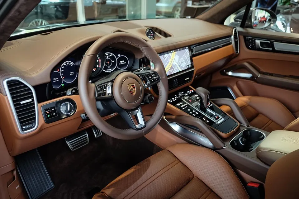 Nội thất Porsche Cayenne