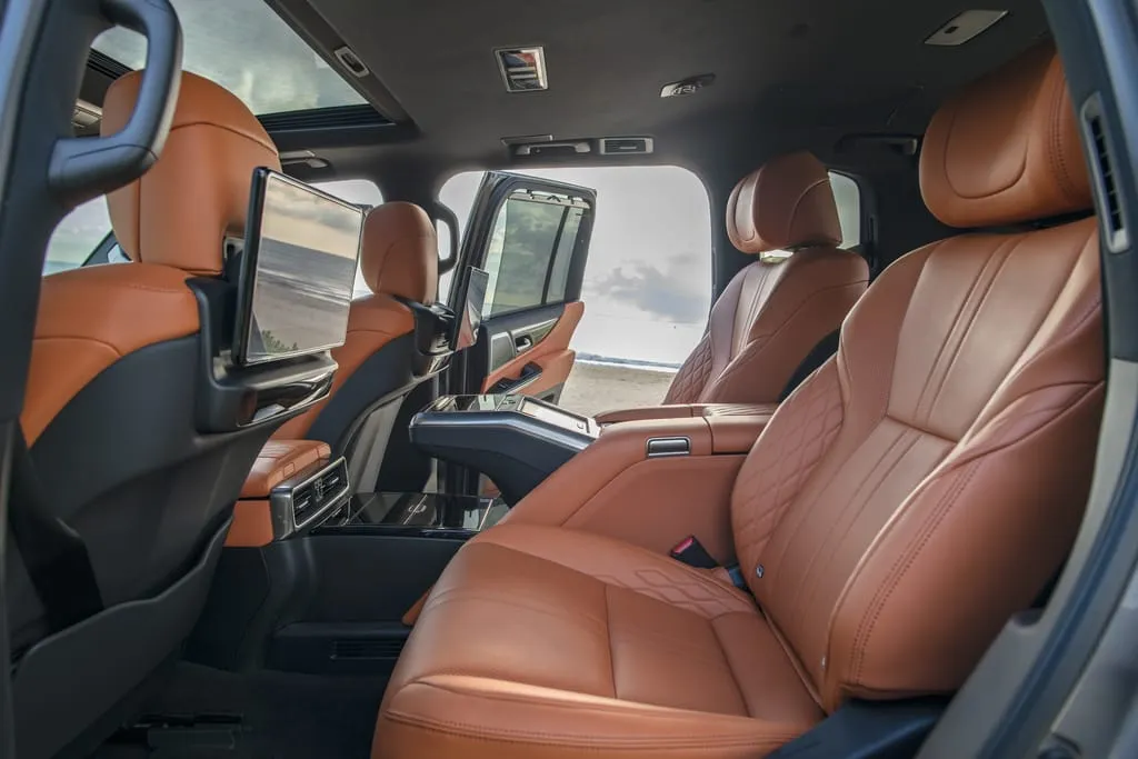 Nội thất Lexus LX